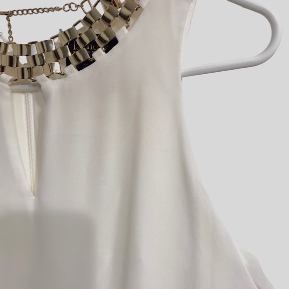 LAUNDRY BY SHELLI SEGAL WHITE HALTER CHIFFON DRESS WITH GOLD CHAIN NECKLINE - Picture 6 of 15